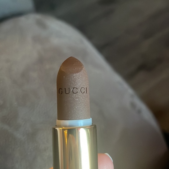 Gucci ELLIOT BROWN matte lipstick - Picture 4 of 6